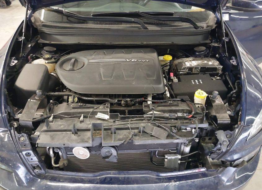 Photo 10 of 2016 Jeep Cherokee LIMITED (VIN 1C4PJMDS9GW280345)