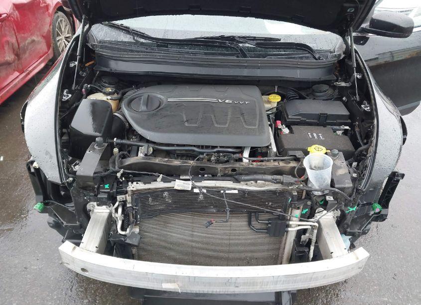 Photo 10 of 2017 Jeep Cherokee LIMITED 4X4 (VIN 1C4PJMDS9HW580372)