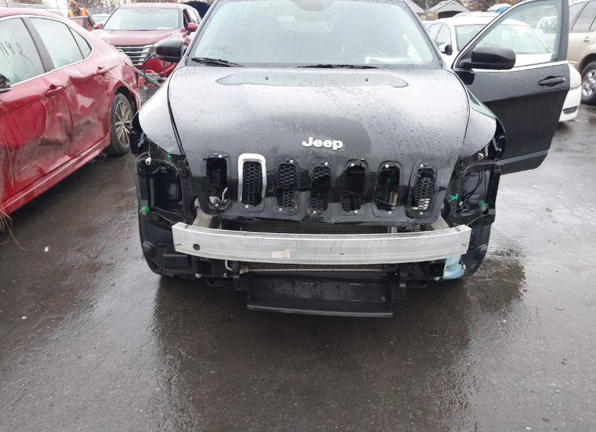 Photo 6 of 2017 Jeep Cherokee LIMITED 4X4 (VIN 1C4PJMDS9HW580372)