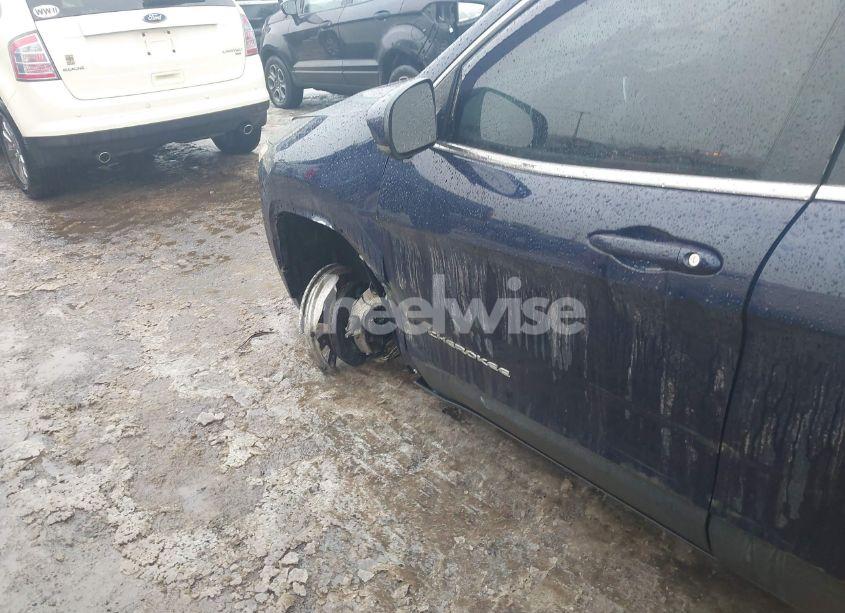 Photo 17 of 2015 Jeep Cherokee LIMITED (VIN 1C4PJMDSXFW567708)