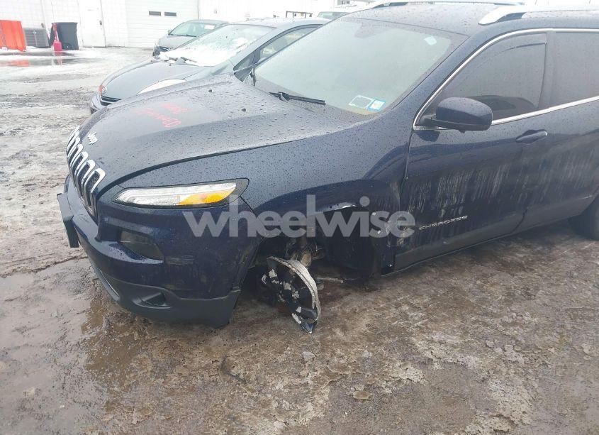 Photo 6 of 2015 Jeep Cherokee LIMITED (VIN 1C4PJMDSXFW567708)