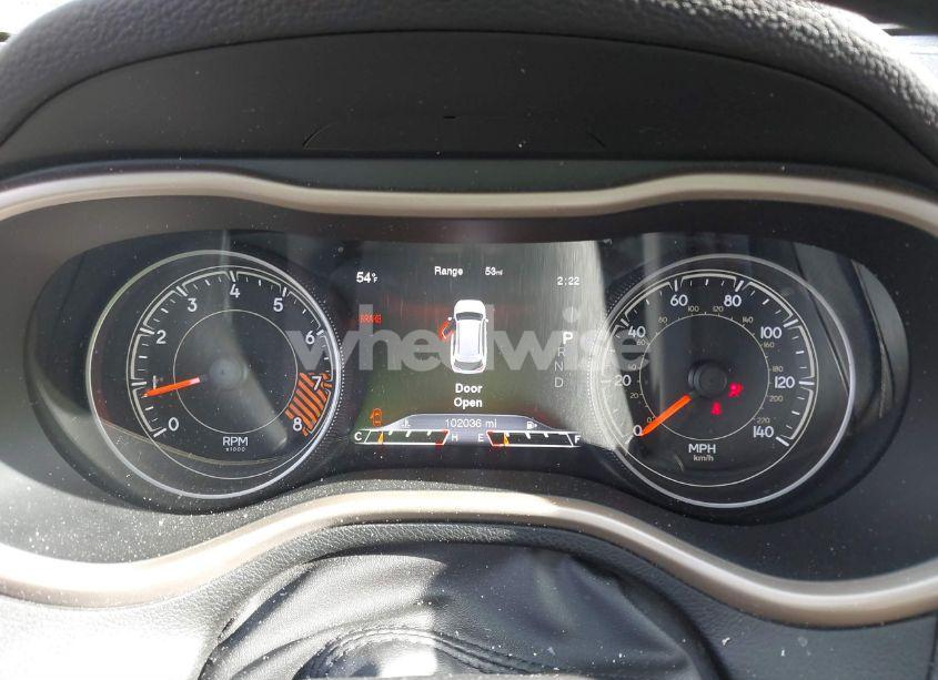 Photo 7 of 2015 Jeep Cherokee LIMITED (VIN 1C4PJMDSXFW578613)