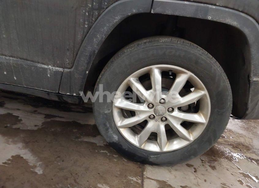 Photo 12 of 2015 Jeep Cherokee LIMITED (VIN 1C4PJMDSXFW633805)