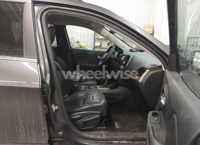 Photo 5 of 2015 Jeep Cherokee LIMITED (VIN 1C4PJMDSXFW633805)