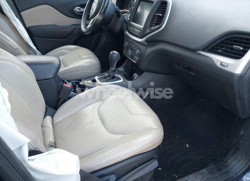 Photo 5 of 2016 Jeep Cherokee LIMITED (VIN 1C4PJMDSXGW182442)
