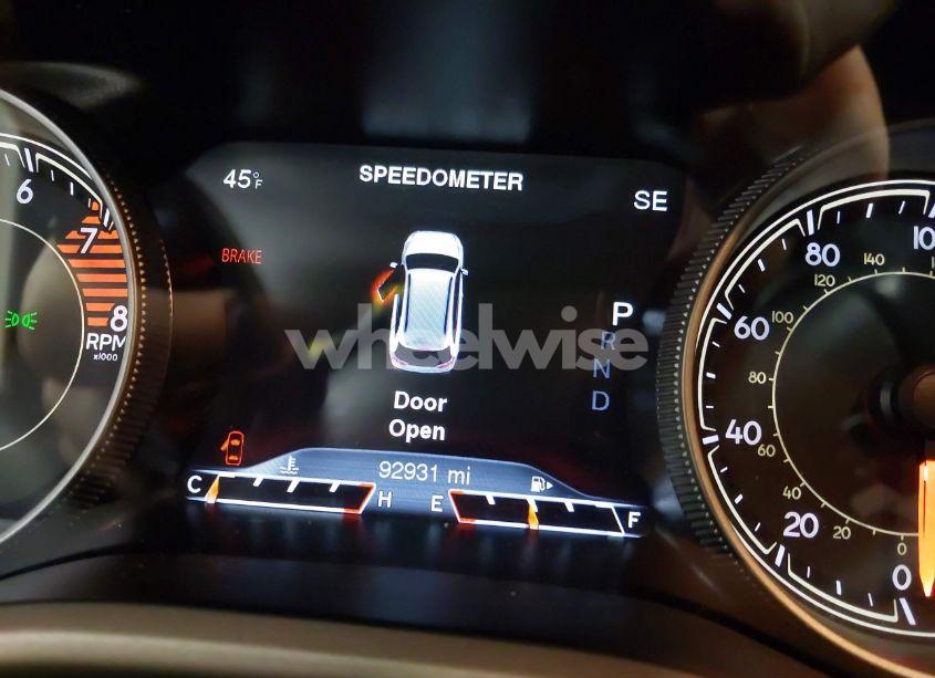 Photo 15 of 2016 Jeep Cherokee LIMITED (VIN 1C4PJMDSXGW188449)