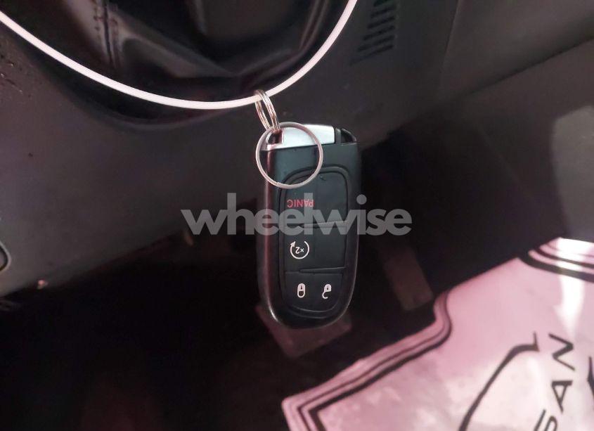 Photo 11 of 2016 Jeep Cherokee LIMITED (VIN 1C4PJMDSXGW233096)