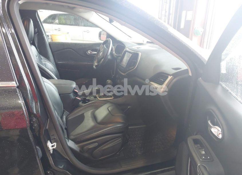 Photo 5 of 2016 Jeep Cherokee LIMITED (VIN 1C4PJMDSXGW233096)