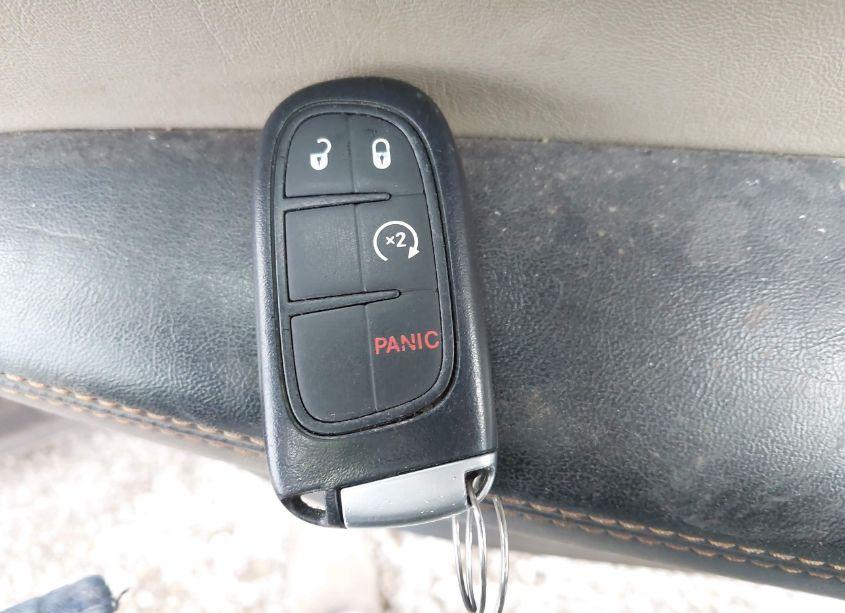 Photo 11 of 2016 Jeep Cherokee LIMITED (VIN 1C4PJMDSXGW286378)