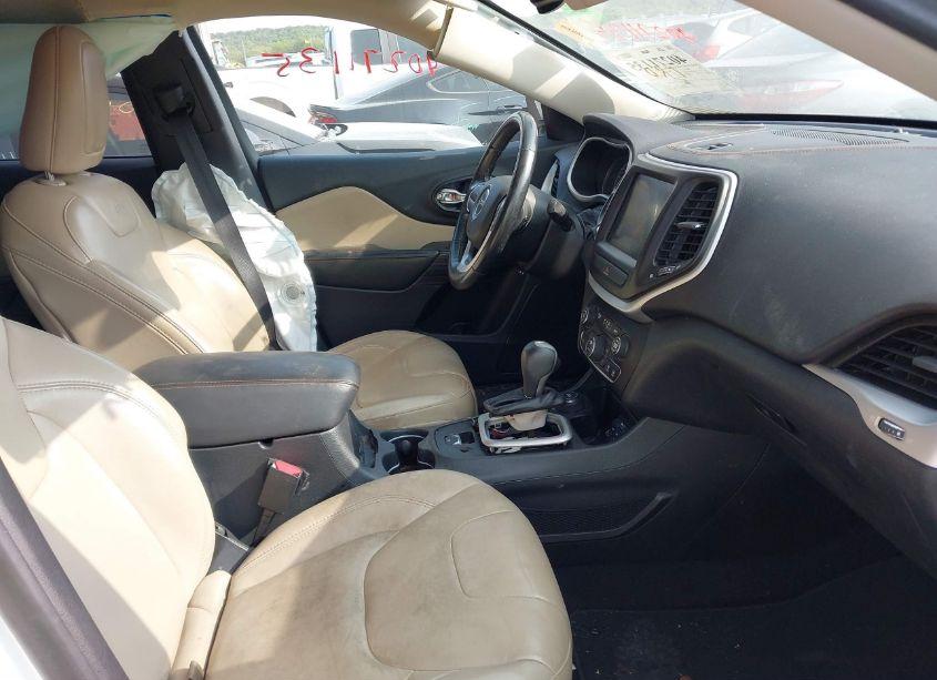 Photo 5 of 2016 Jeep Cherokee LIMITED (VIN 1C4PJMDSXGW286378)