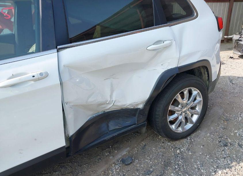 Photo 6 of 2016 Jeep Cherokee LIMITED (VIN 1C4PJMDSXGW286378)