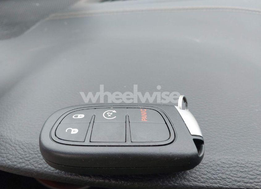 Photo 11 of 2017 Jeep Cherokee LIMITED 4X4 (VIN 1C4PJMDSXHW599013)