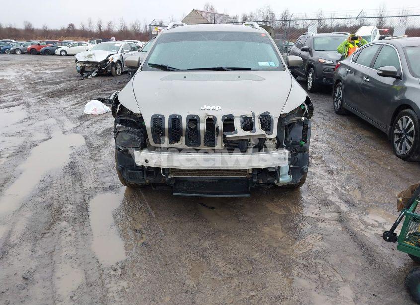 Photo 6 of 2017 Jeep Cherokee LIMITED 4X4 (VIN 1C4PJMDSXHW599013)
