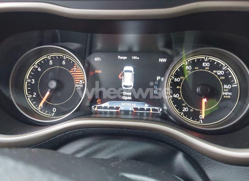 Photo 7 of 2017 Jeep Cherokee LIMITED 4X4 (VIN 1C4PJMDSXHW599013)