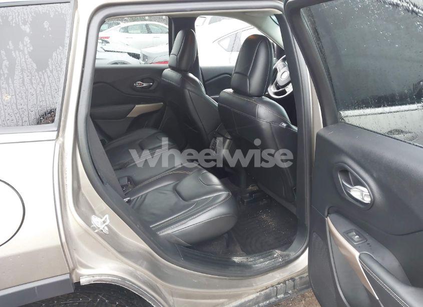 Photo 8 of 2017 Jeep Cherokee LIMITED 4X4 (VIN 1C4PJMDSXHW599013)