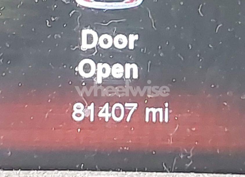 Photo 16 of 2018 Jeep Cherokee LIMITED 4X4 (VIN 1C4PJMDX0JD500941)