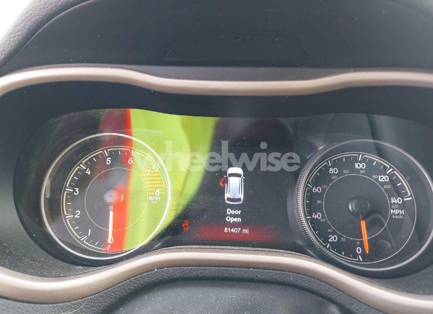 Photo 7 of 2018 Jeep Cherokee LIMITED 4X4 (VIN 1C4PJMDX0JD500941)