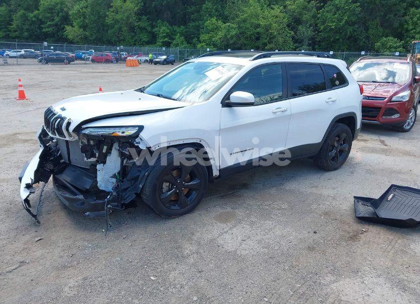 Photo 2 of 2018 Jeep Cherokee LIMITED 4X4 (VIN 1C4PJMDX0JD514581)