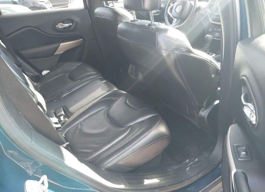 Photo 7 of 2018 Jeep Cherokee LIMITED 4X4 (VIN 1C4PJMDX0JD569421)