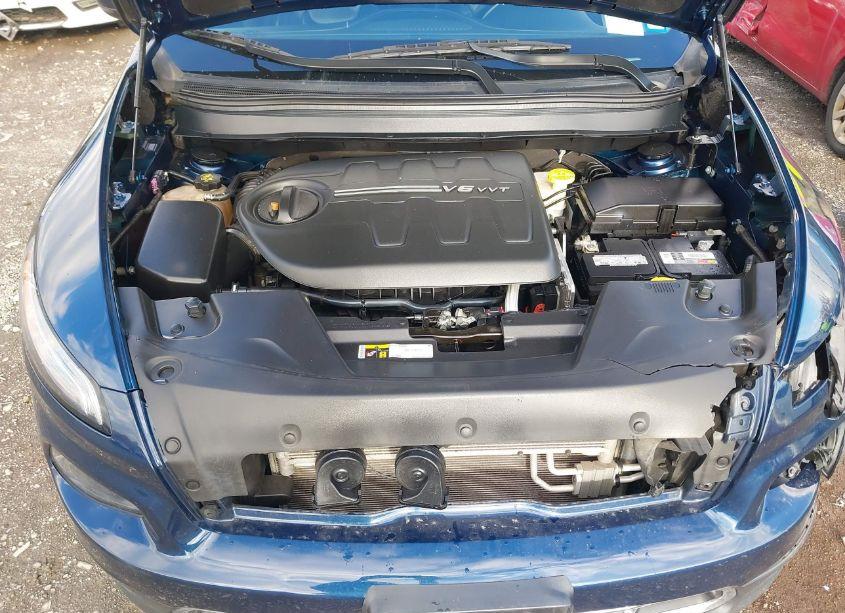 Photo 9 of 2018 Jeep Cherokee LIMITED 4X4 (VIN 1C4PJMDX0JD569421)