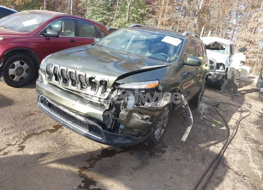 Photo 2 of 2018 Jeep Cherokee LIMITED 4X4 (VIN 1C4PJMDX0JD601431)