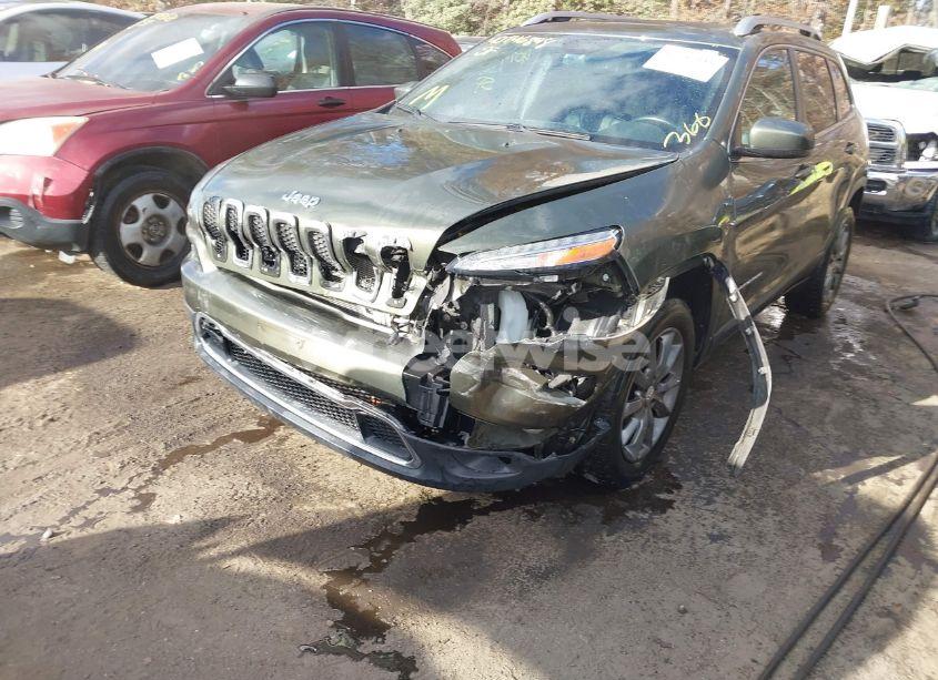 Photo 6 of 2018 Jeep Cherokee LIMITED 4X4 (VIN 1C4PJMDX0JD601431)