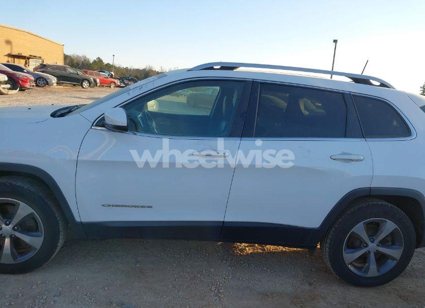 Photo 14 of 2019 Jeep Cherokee LIMITED 4X4 (VIN 1C4PJMDX0KD283974)