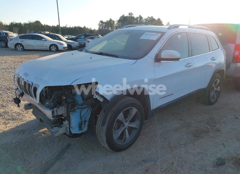 Photo 2 of 2019 Jeep Cherokee LIMITED 4X4 (VIN 1C4PJMDX0KD283974)