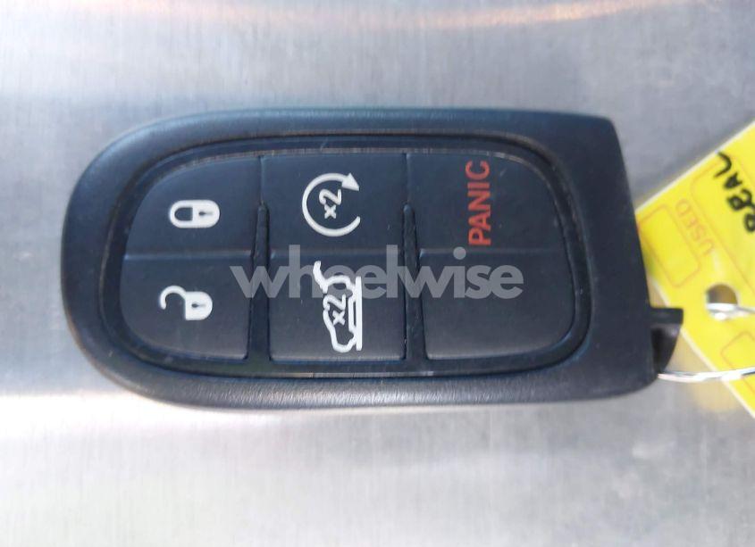 Photo 11 of 2019 Jeep Cherokee LIMITED 4X4 (VIN 1C4PJMDX0KD336821)