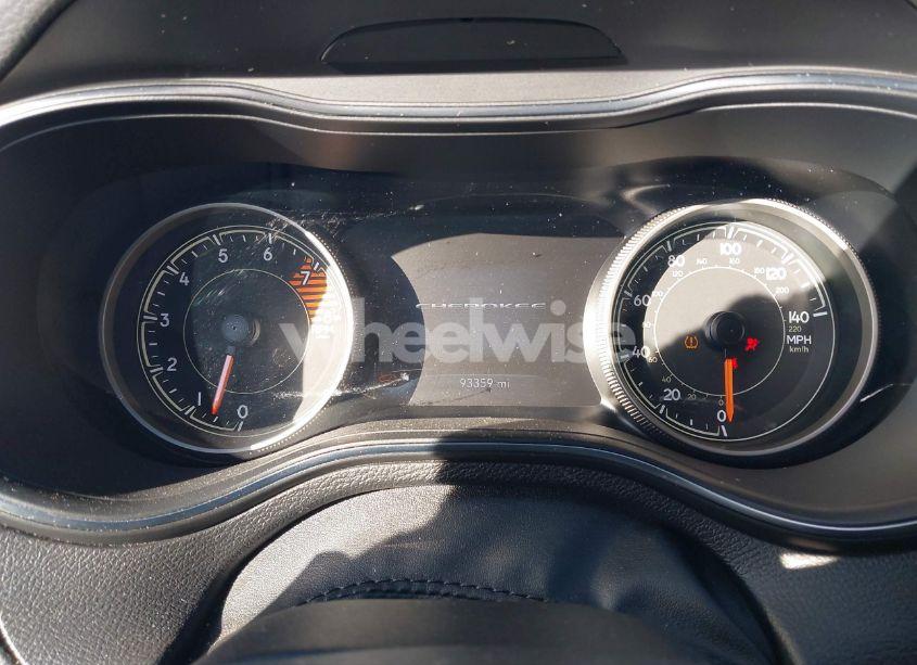 Photo 7 of 2019 Jeep Cherokee LIMITED 4X4 (VIN 1C4PJMDX0KD336821)