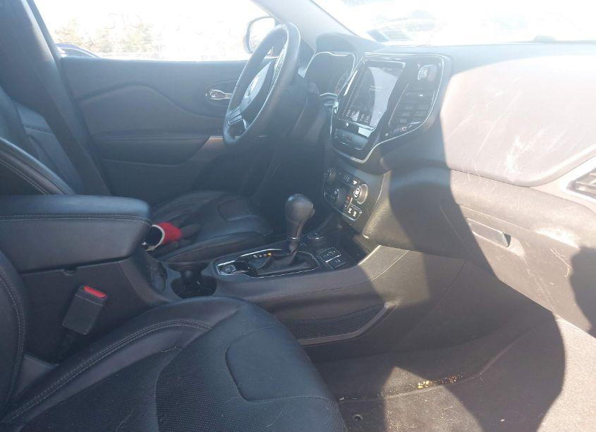 Photo 5 of 2019 Jeep Cherokee LIMITED 4X4 (VIN 1C4PJMDX0KD460068)