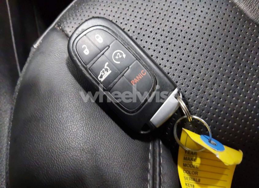 Photo 11 of 2020 Jeep Cherokee LIMITED 4X4 (VIN 1C4PJMDX0LD521095)