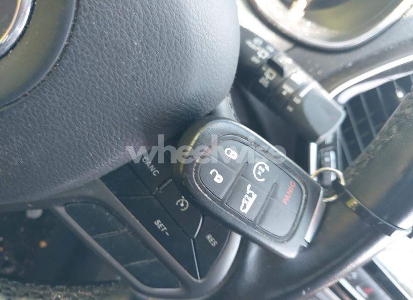 Photo 11 of 2020 Jeep Cherokee LIMITED 4X4 (VIN 1C4PJMDX0LD622279)