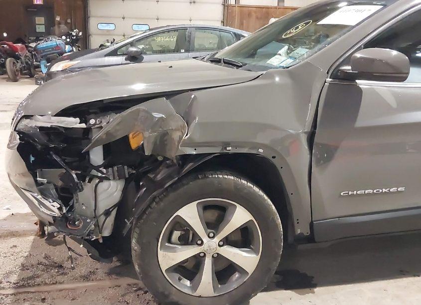 Photo 6 of 2021 Jeep Cherokee LIMITED 4X4 (VIN 1C4PJMDX0MD175566)