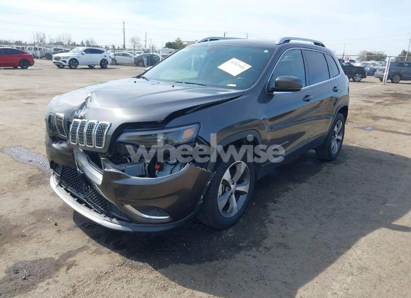 Photo 2 of 2021 Jeep Cherokee LIMITED 4X4 (VIN 1C4PJMDX0MD181058)