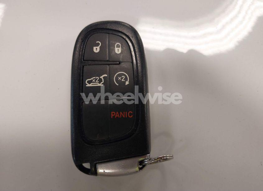 Photo 11 of 2019 Jeep Cherokee LIMITED 4X4 (VIN 1C4PJMDX1KD156425)