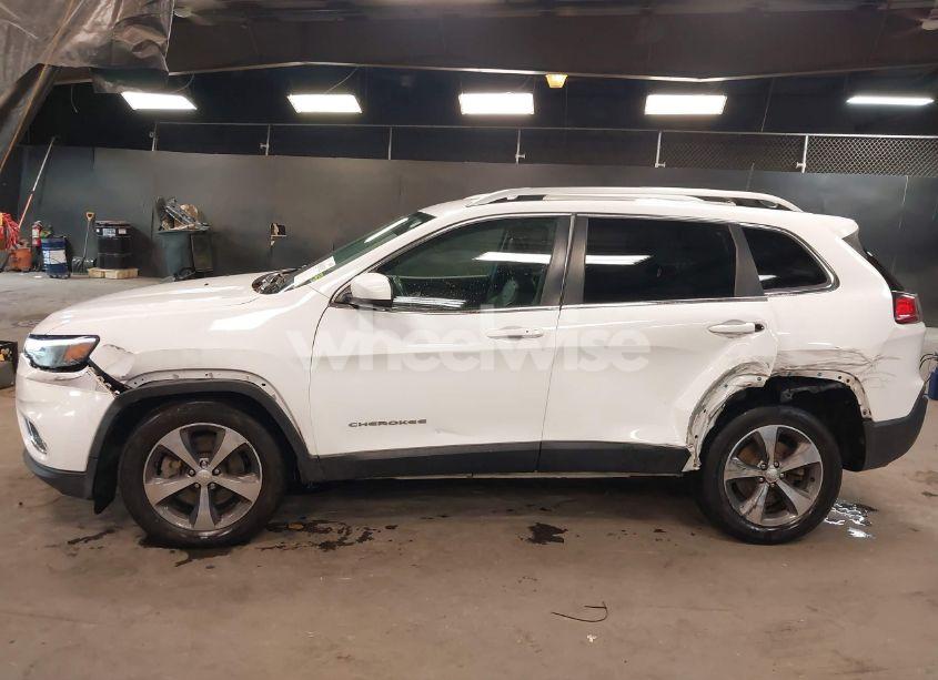 Photo 6 of 2019 Jeep Cherokee LIMITED 4X4 (VIN 1C4PJMDX1KD156425)