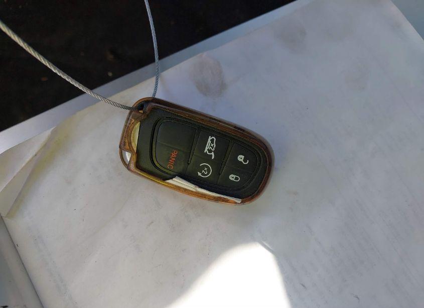 Photo 11 of 2019 Jeep Cherokee LIMITED 4X4 (VIN 1C4PJMDX1KD156795)