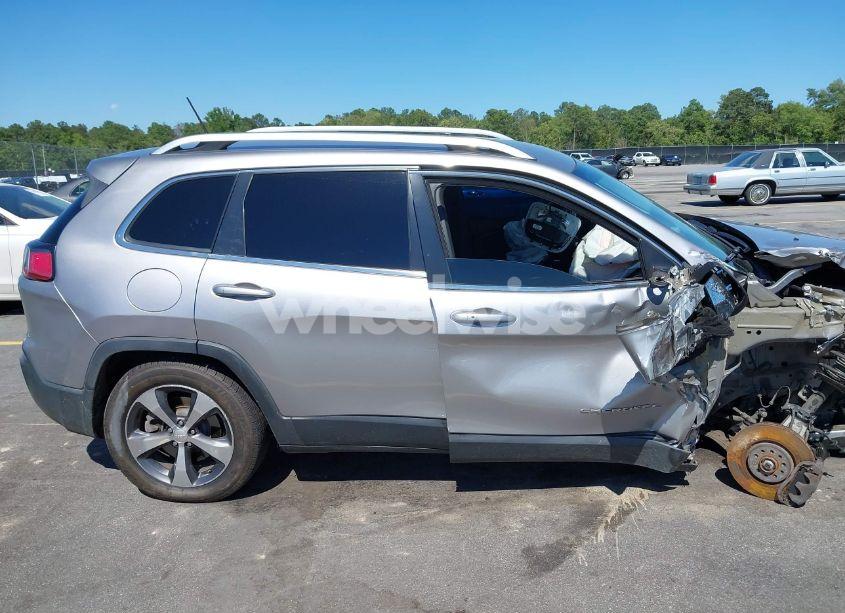 Photo 19 of 2019 Jeep Cherokee LIMITED 4X4 (VIN 1C4PJMDX1KD166355)