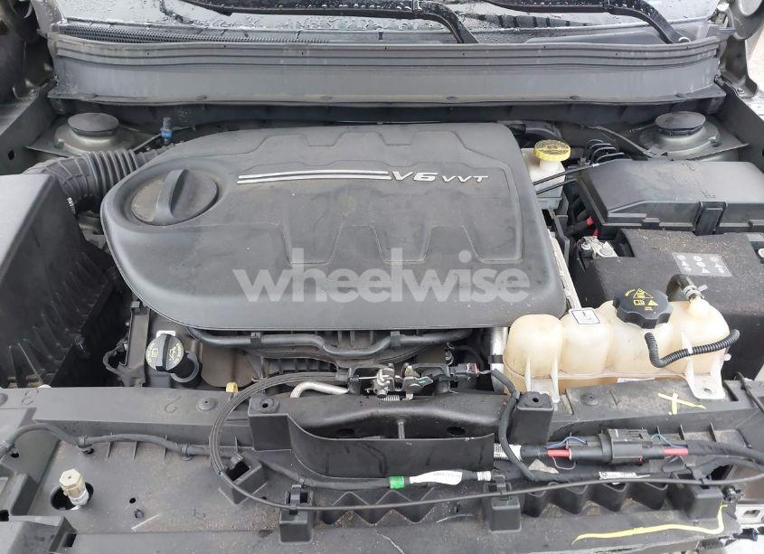 Photo 10 of 2019 Jeep Cherokee LIMITED 4X4 (VIN 1C4PJMDX1KD236176)