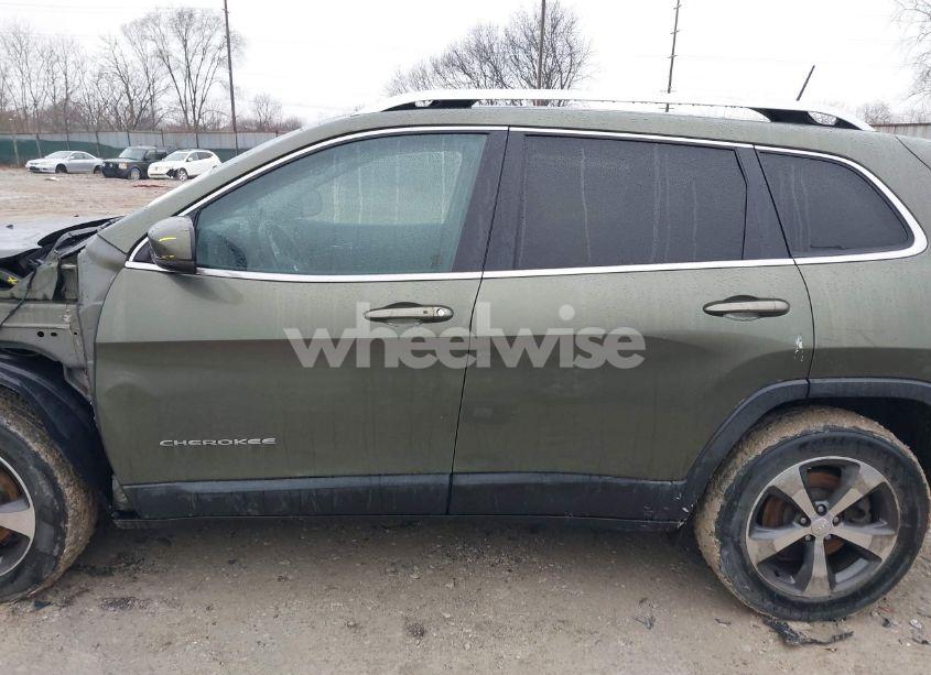 Photo 15 of 2019 Jeep Cherokee LIMITED 4X4 (VIN 1C4PJMDX1KD236176)
