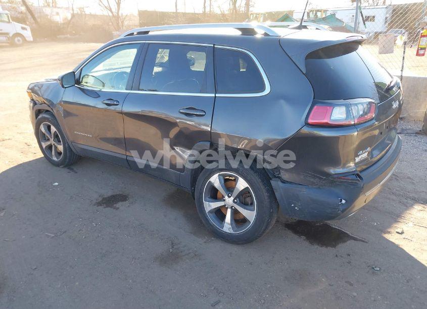 Photo 3 of 2019 Jeep Cherokee LIMITED 4X4 (VIN 1C4PJMDX1KD260445)