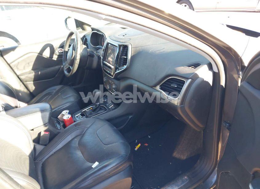 Photo 5 of 2019 Jeep Cherokee LIMITED 4X4 (VIN 1C4PJMDX1KD260445)