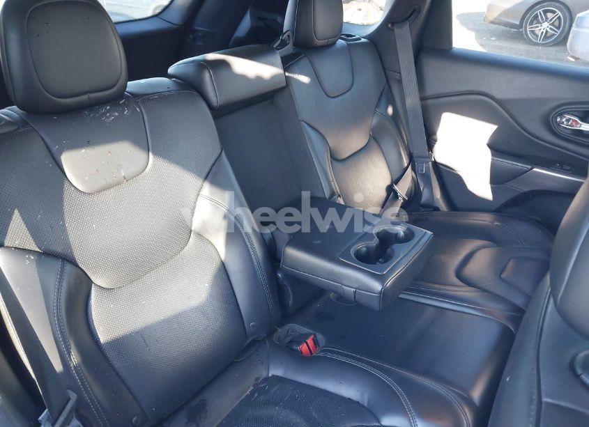 Photo 8 of 2019 Jeep Cherokee LIMITED 4X4 (VIN 1C4PJMDX1KD260445)