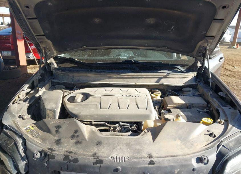 Photo 10 of 2019 Jeep Cherokee LIMITED 4X4 (VIN 1C4PJMDX1KD305514)