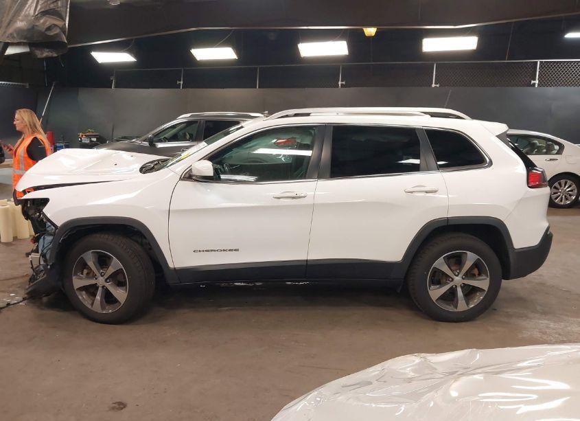 Photo 15 of 2019 Jeep Cherokee LIMITED 4X4 (VIN 1C4PJMDX1KD320823)