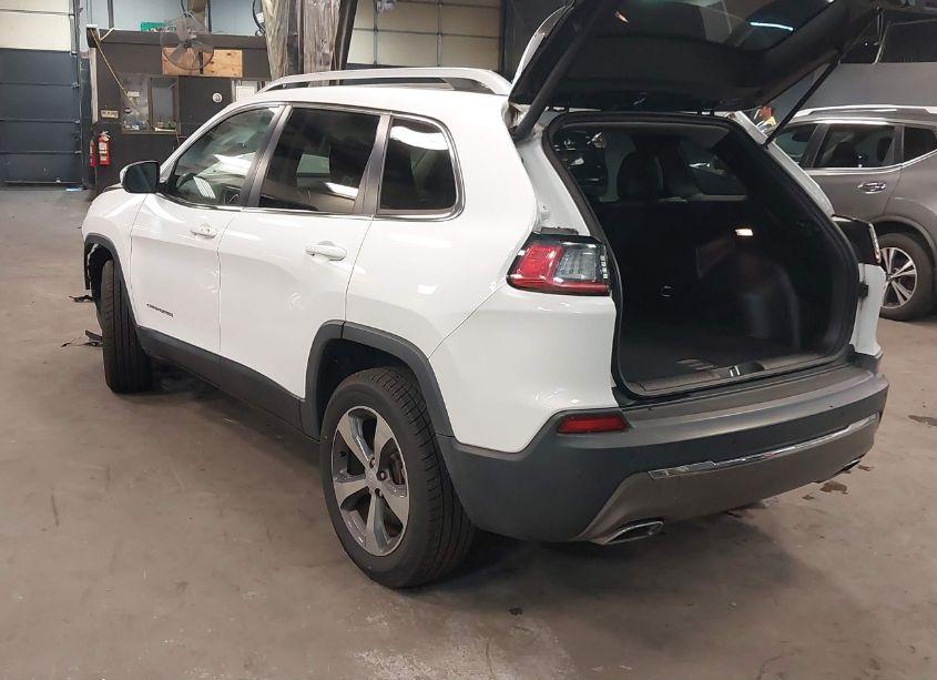 Photo 3 of 2019 Jeep Cherokee LIMITED 4X4 (VIN 1C4PJMDX1KD320823)