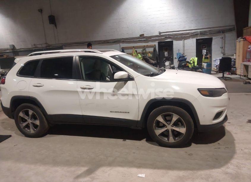 Photo 13 of 2019 Jeep Cherokee LIMITED 4X4 (VIN 1C4PJMDX1KD365129)