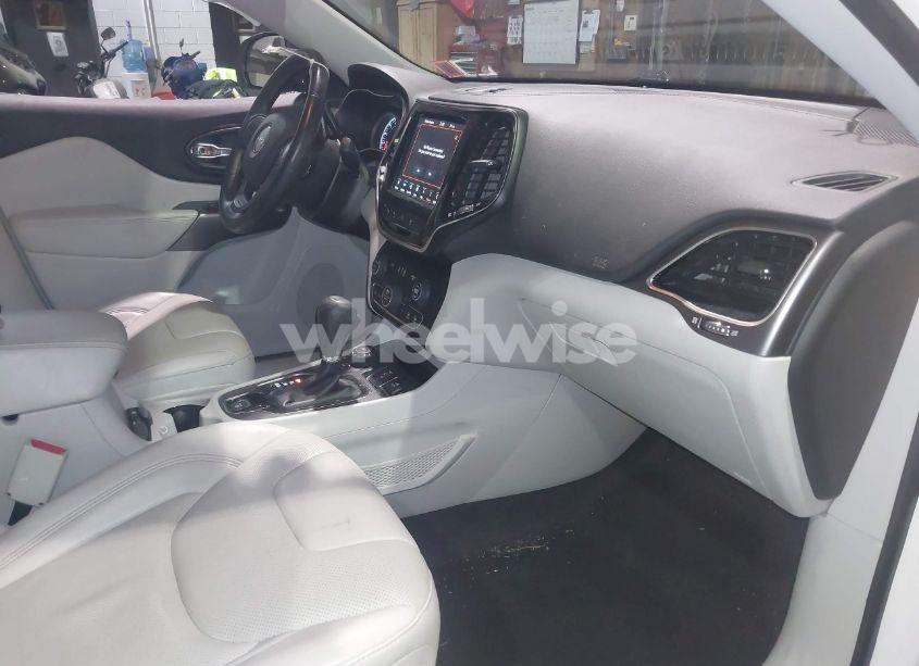 Photo 5 of 2019 Jeep Cherokee LIMITED 4X4 (VIN 1C4PJMDX1KD365129)