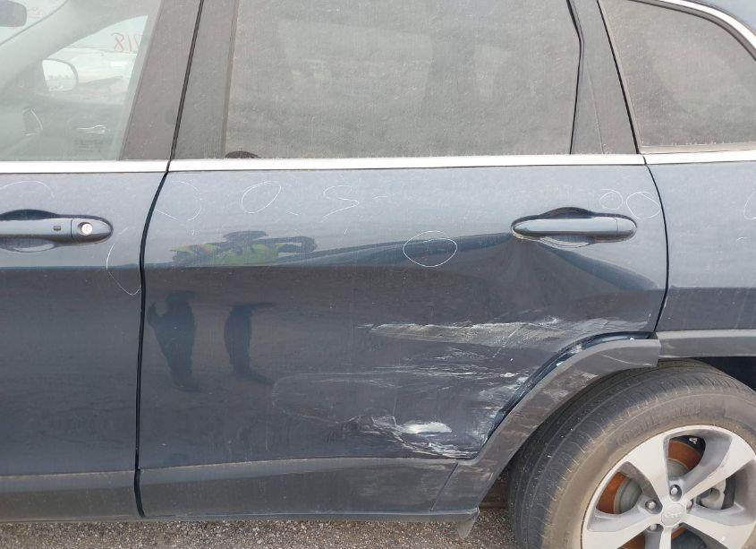 Photo 6 of 2019 Jeep Cherokee LIMITED 4X4 (VIN 1C4PJMDX1KD446566)